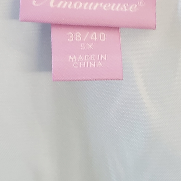 Plus size N/W/T (I Keep the tags) satin/poly robe - Picture 8 of 8